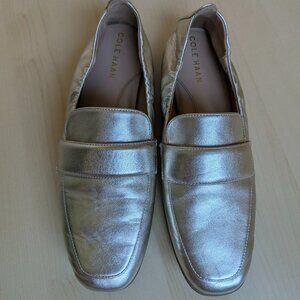 Cole Haan Metallic Silver Classic Prep Loafer sz 8B Office Wear to Work
